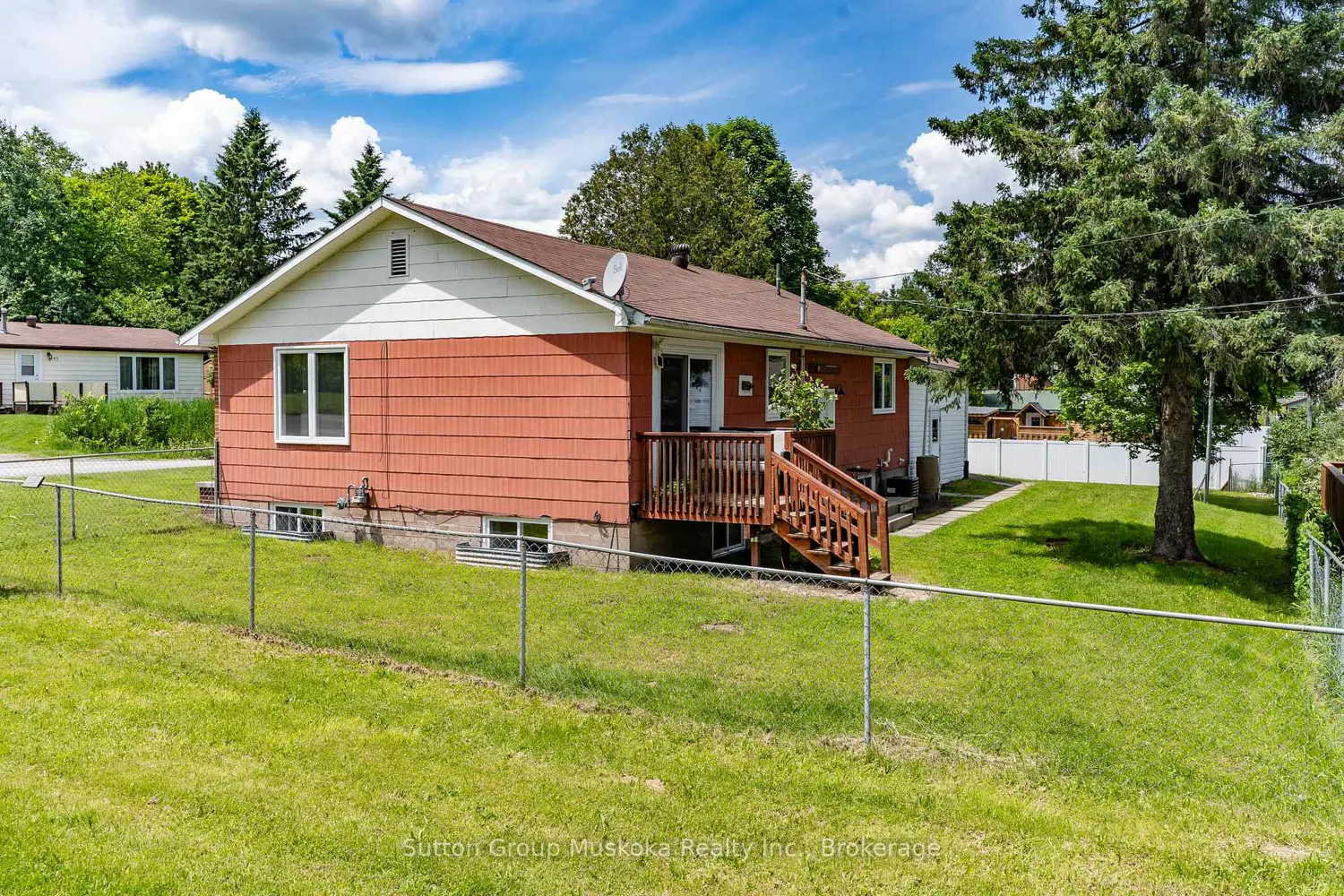 146 Simpson Street photo 4