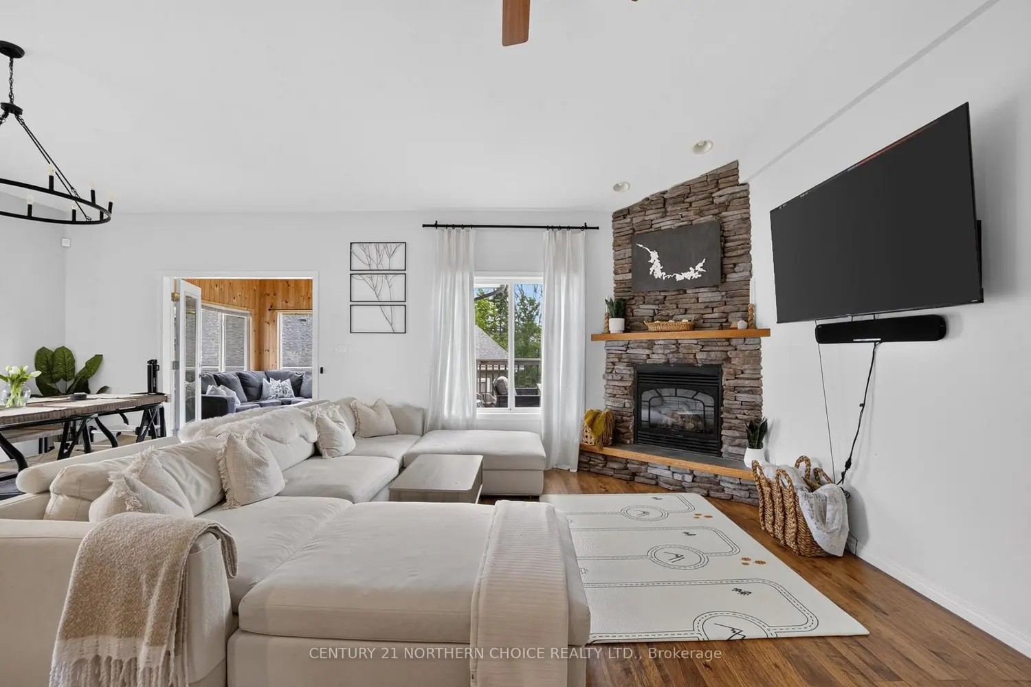 1221 River Drive photo 4
