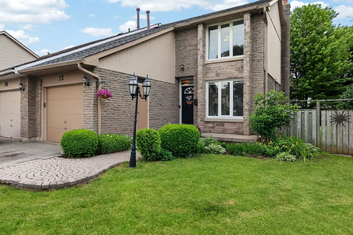 12 Macassa Court