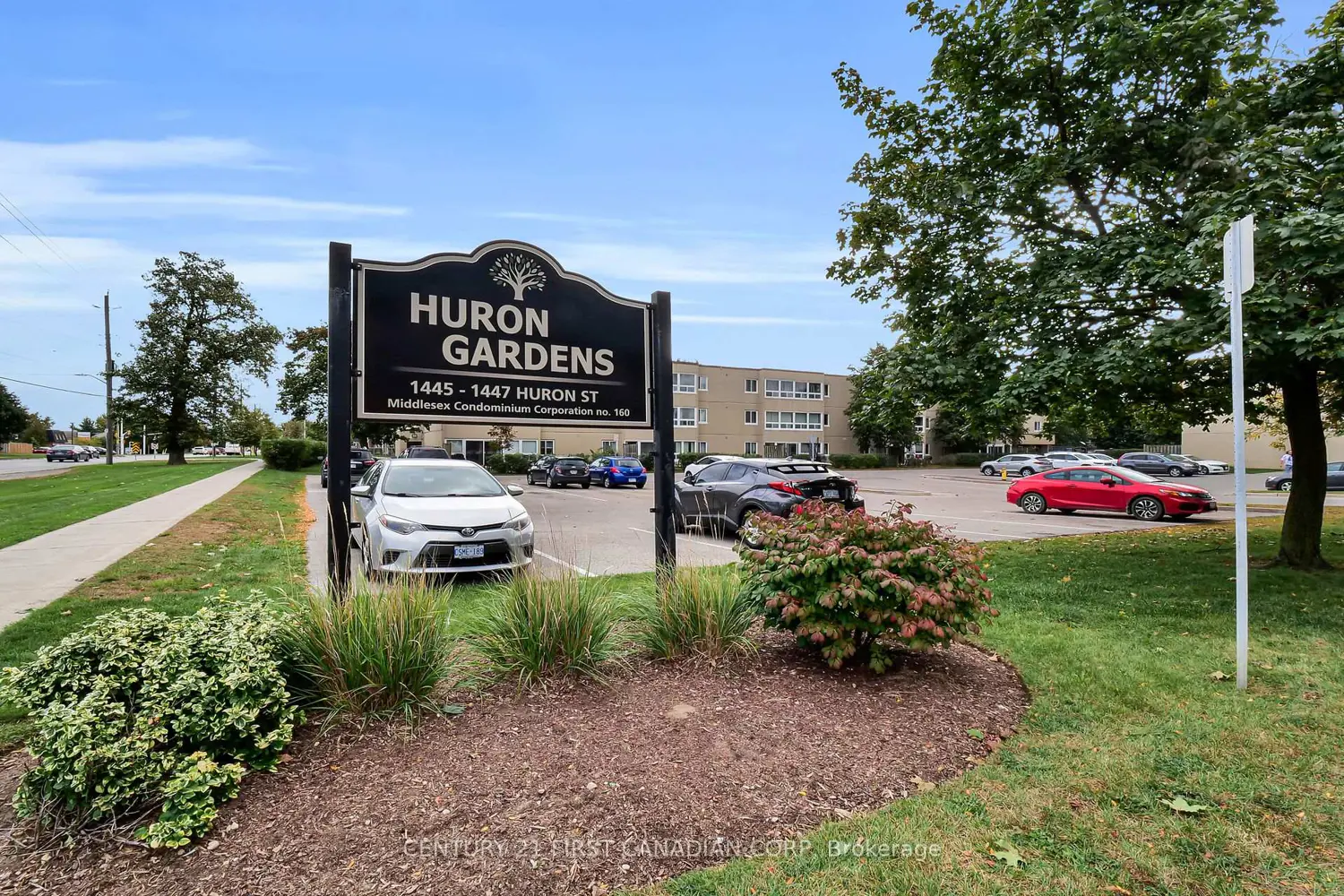 1447 Huron Street 212 photo 2
