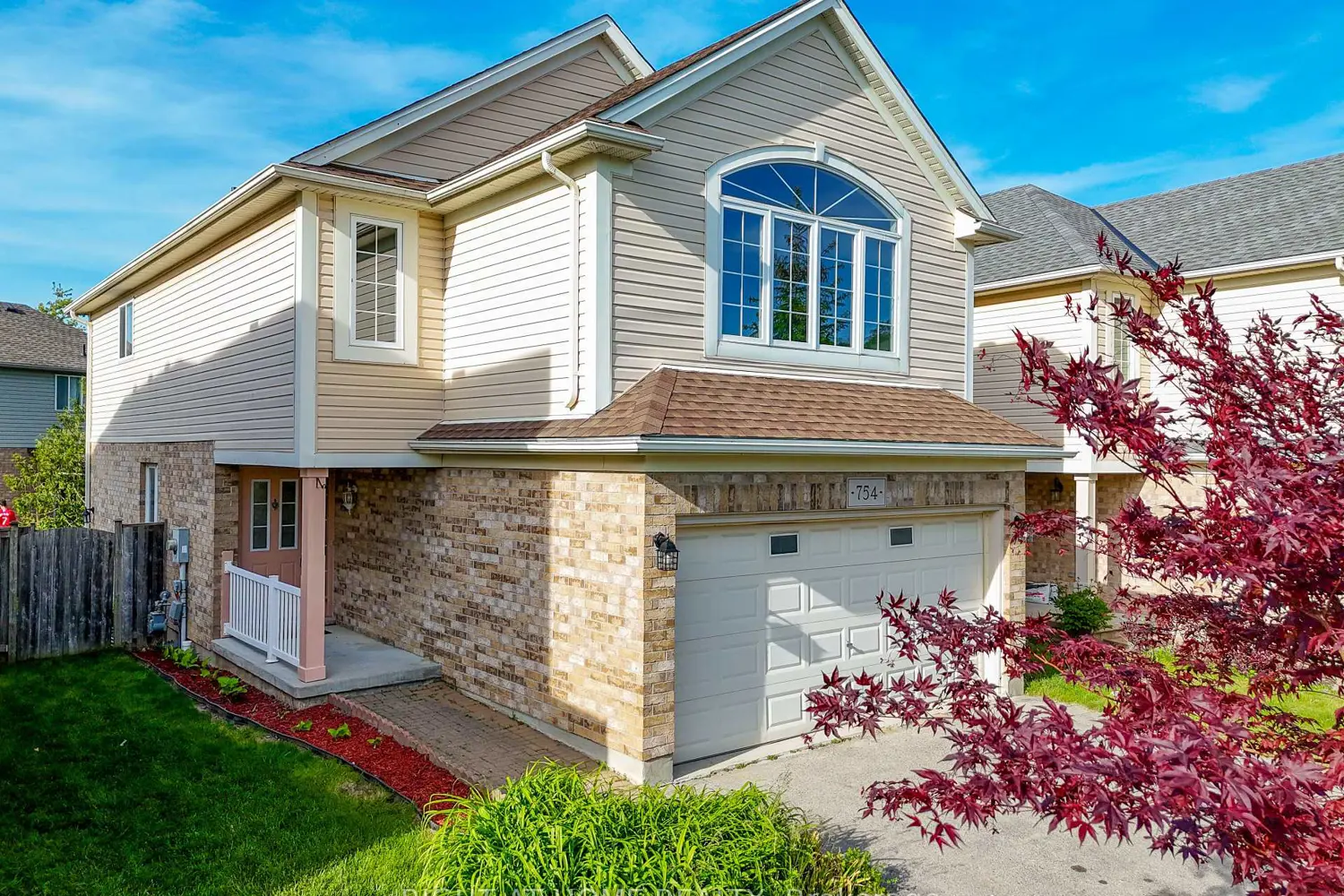 754 Hedgerow Place