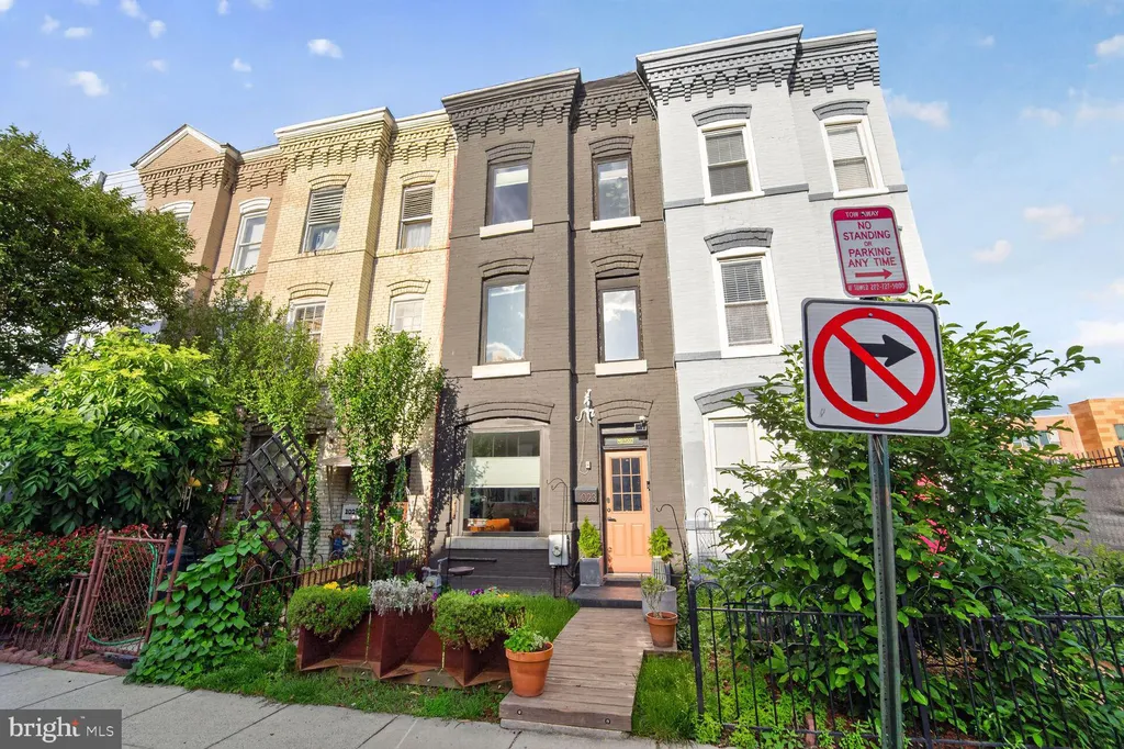 1023 6th Street NE, Washington, DC 20002 photo 3