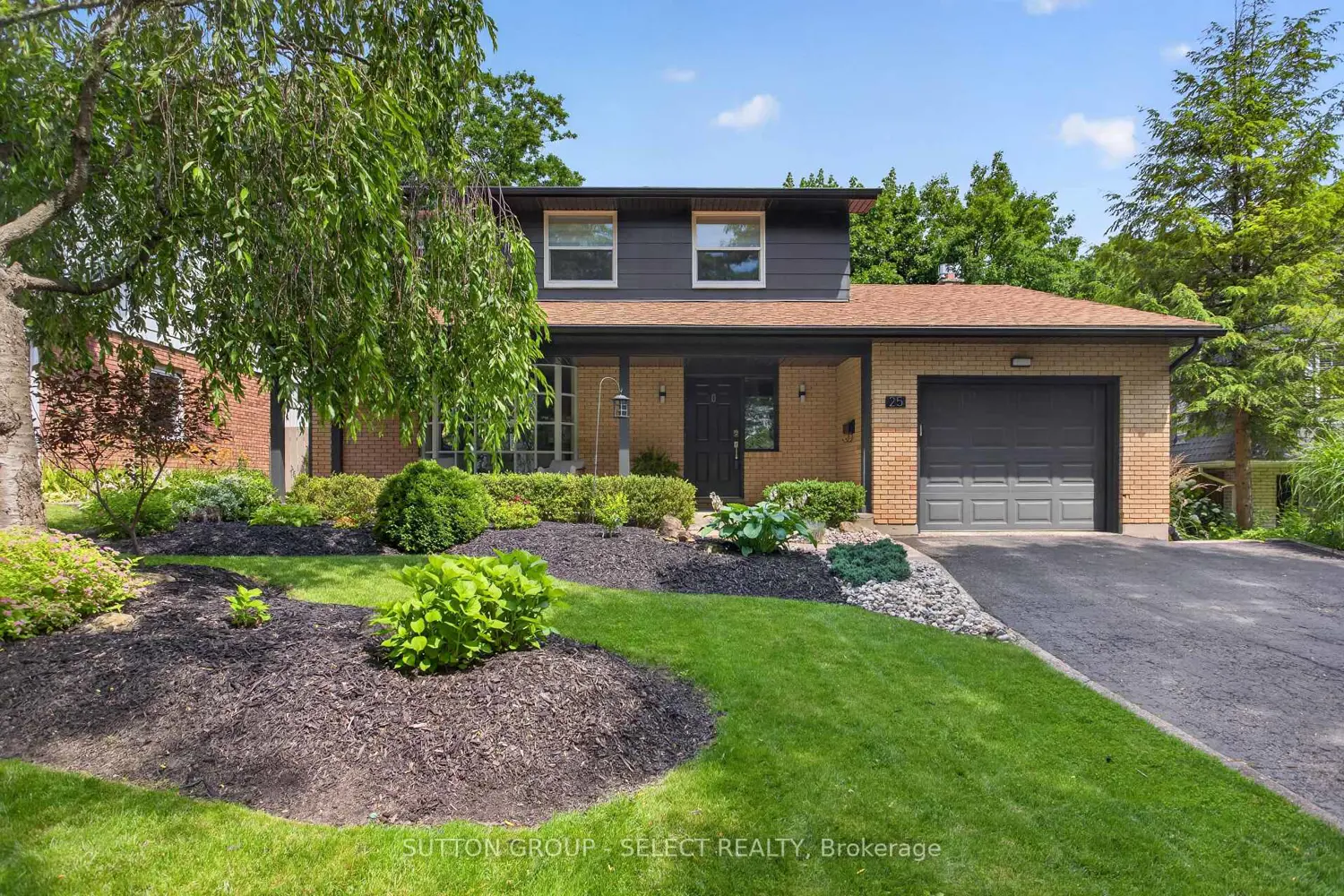 25 Havenridge Crescent photo 2
