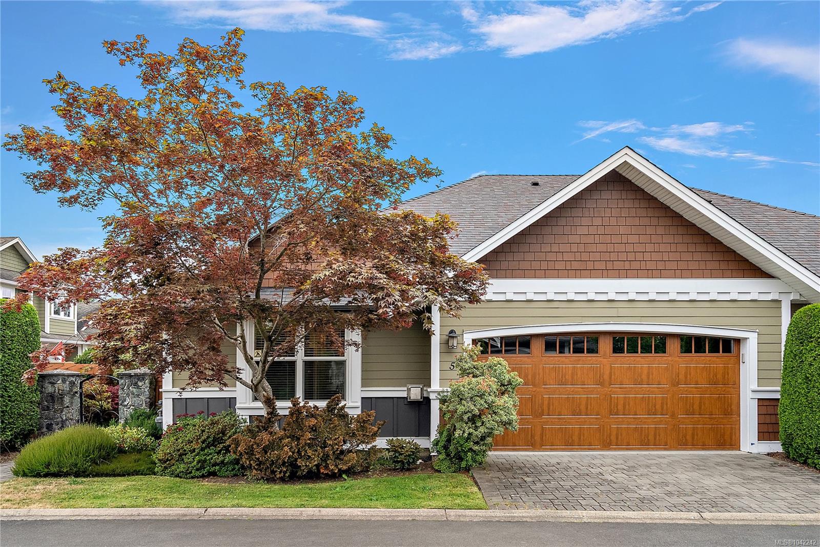 #5-10520 Mcdonald Park Road, North Saanich, BC, V8L 3J1