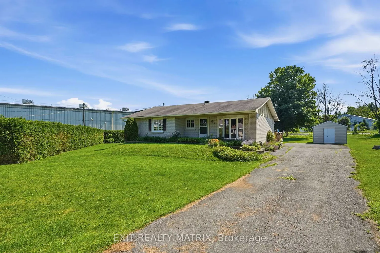 3 Hillview Circle