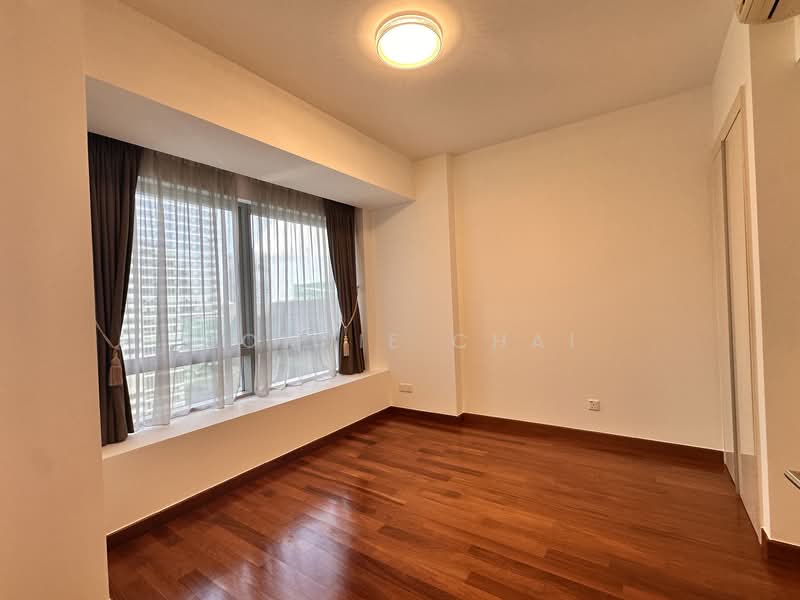 6 Marina Boulevard photo 5