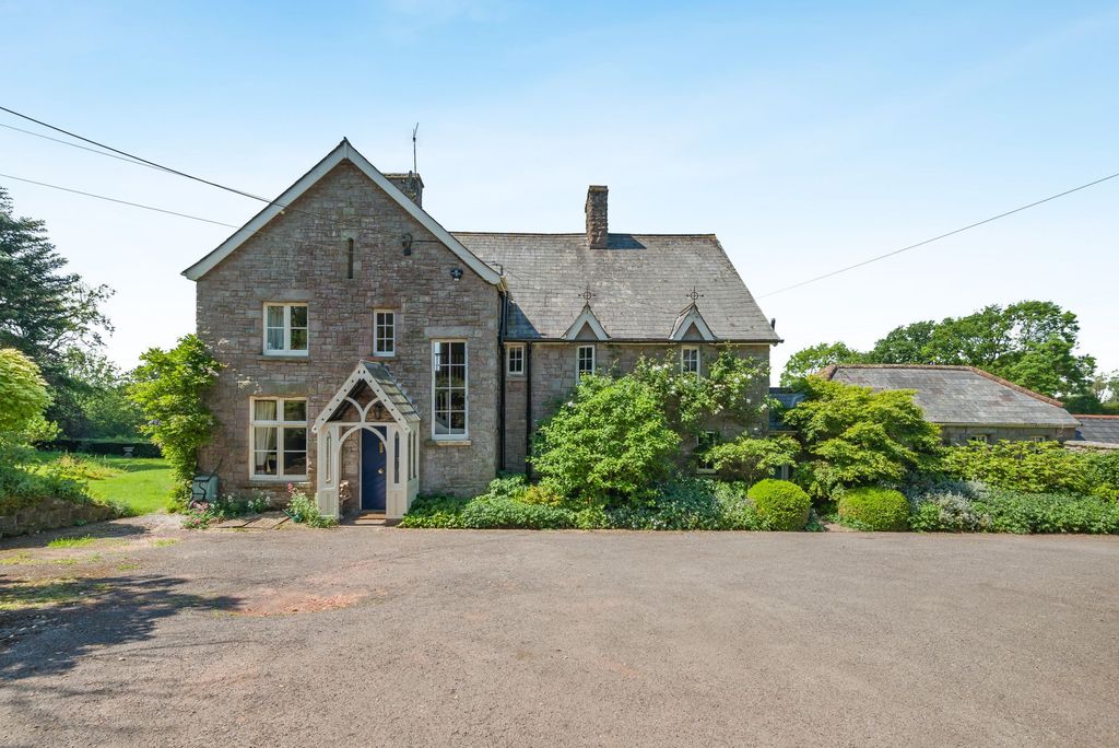 5 bed detached house for salePenyclawdd, Monmouth NP25