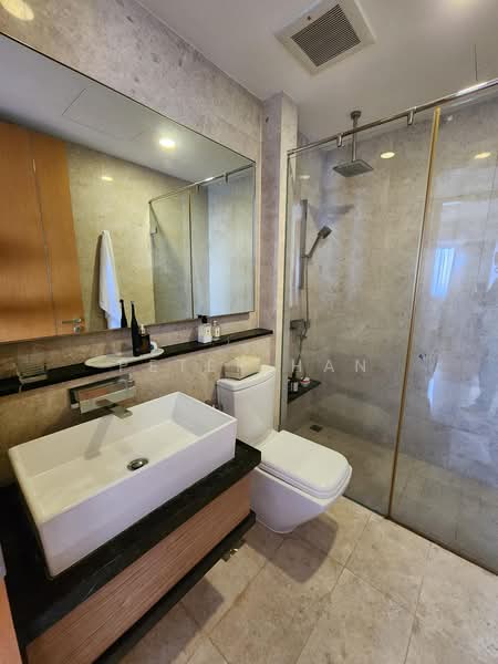 18 Marina Boulevard photo 4