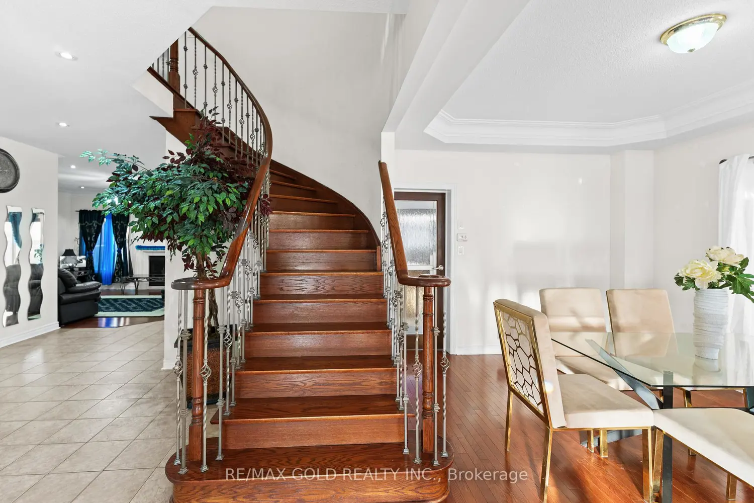 57 Powell Drive photo 4