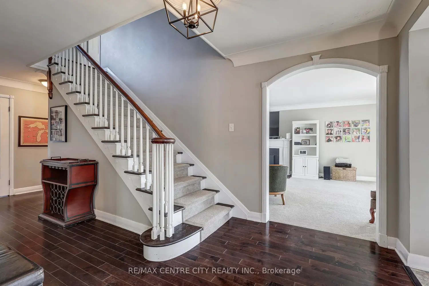 339 Sunset Drive photo 4