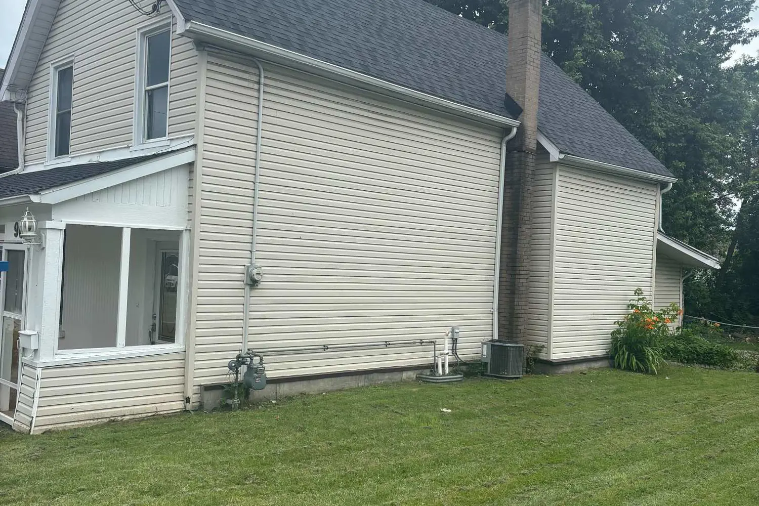 96 Brock Street photo 2