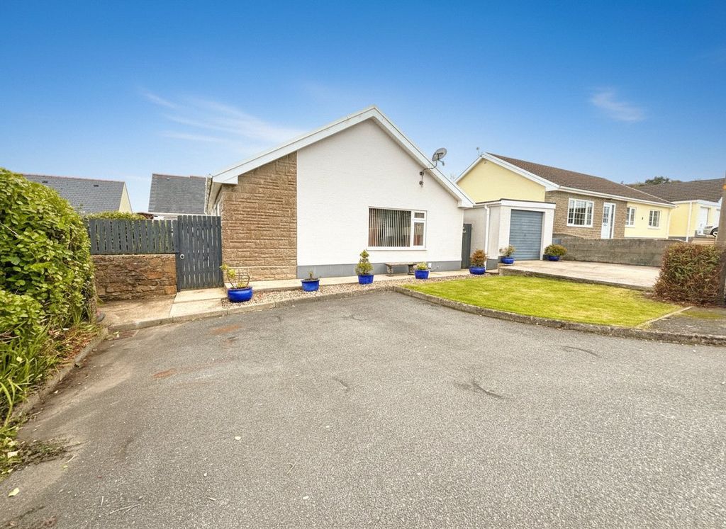 3 bed bungalow for saleSt. Catherines Close, Princes Gate, Narberth, Pembrokeshire SA67