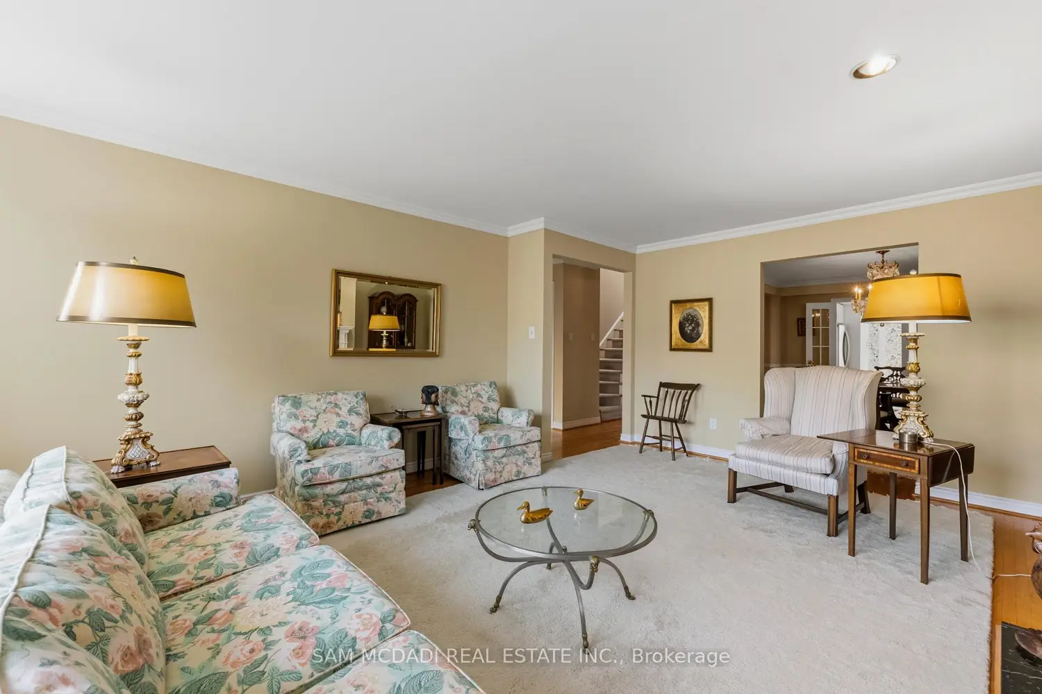 690 Oriole Parkway photo 3