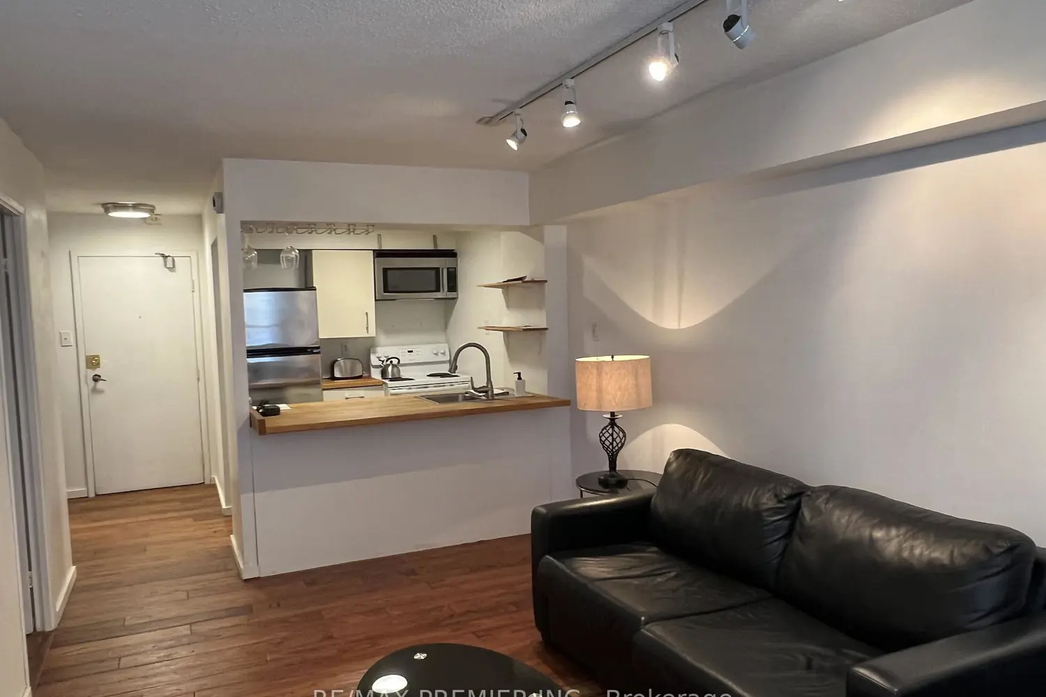 80 St Patrick Street 718 photo 2