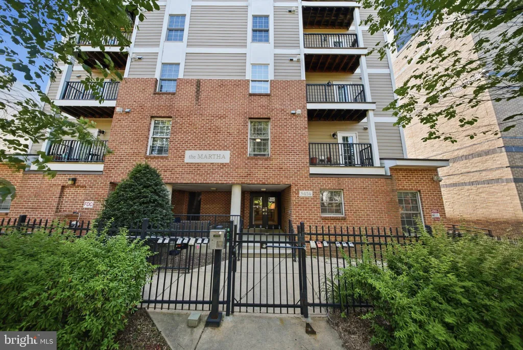 5414 1st Place NW Unit 202, Washington, DC 20011