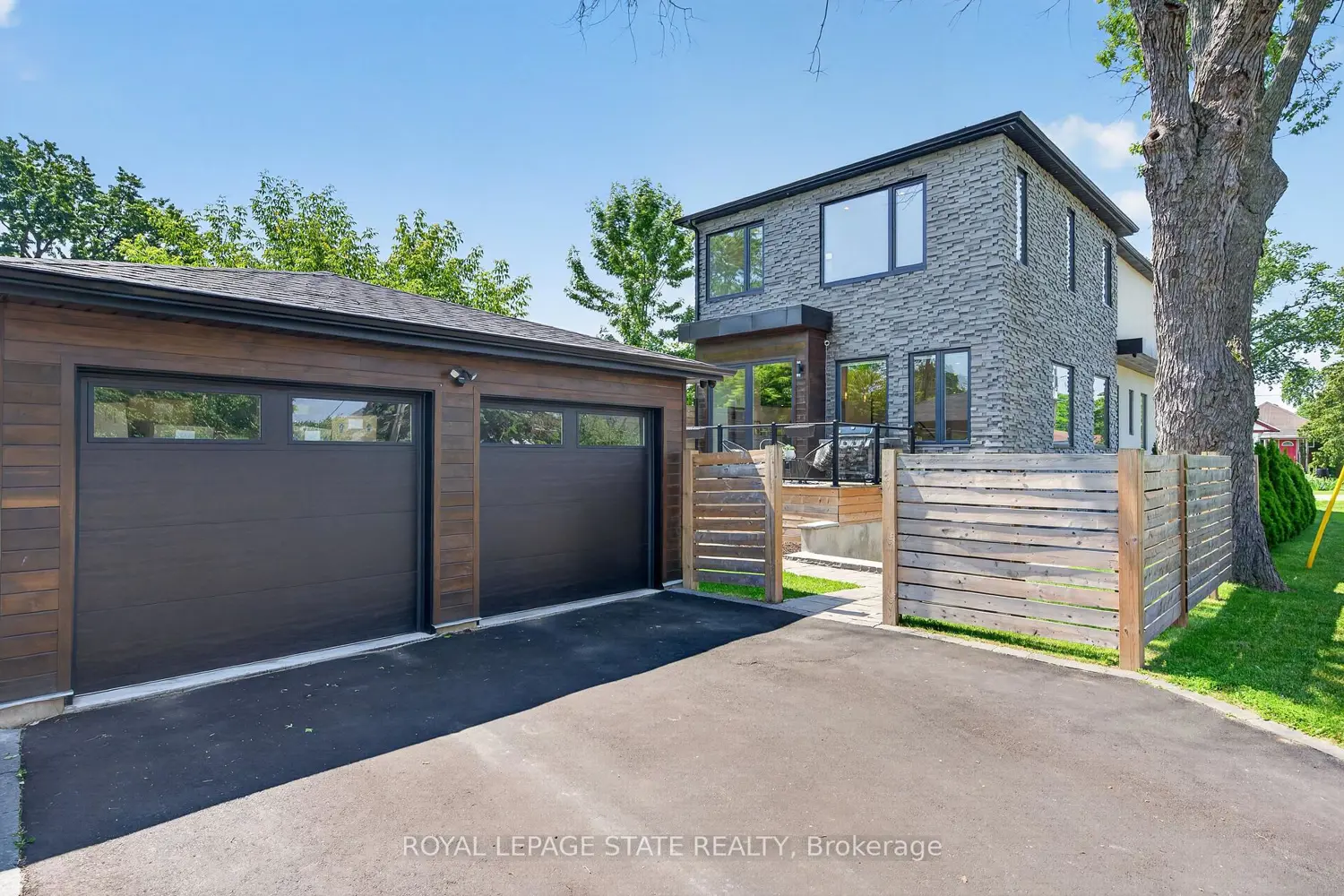 1047 Meredith Avenue photo 2