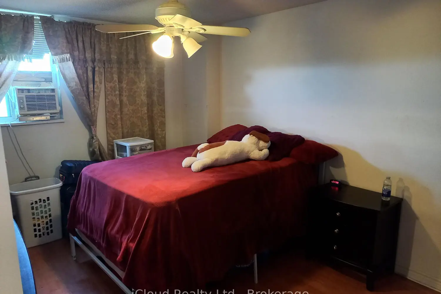 390 Dixon Road 806 photo 2
