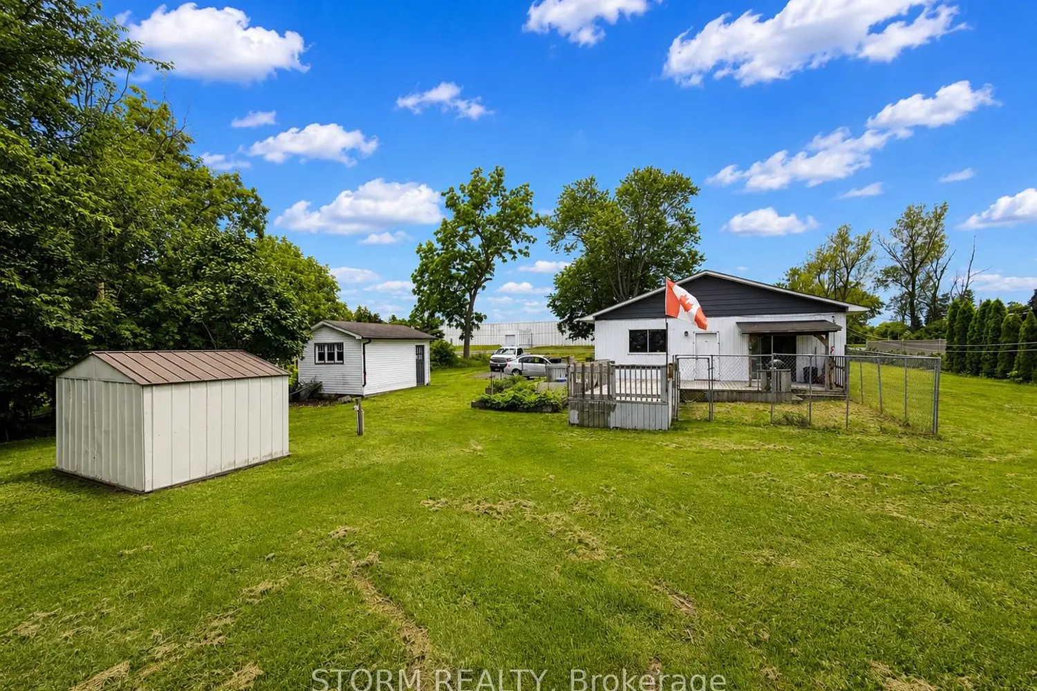 5560 Avonmore Road photo 3