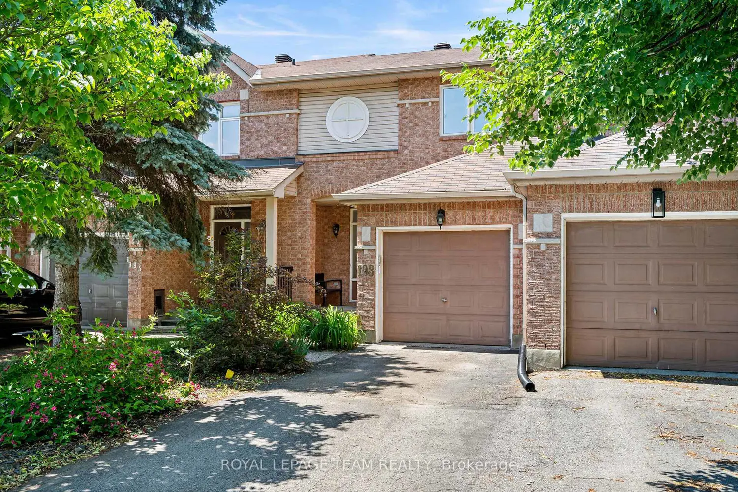 193 Thornbury Crescent photo 3