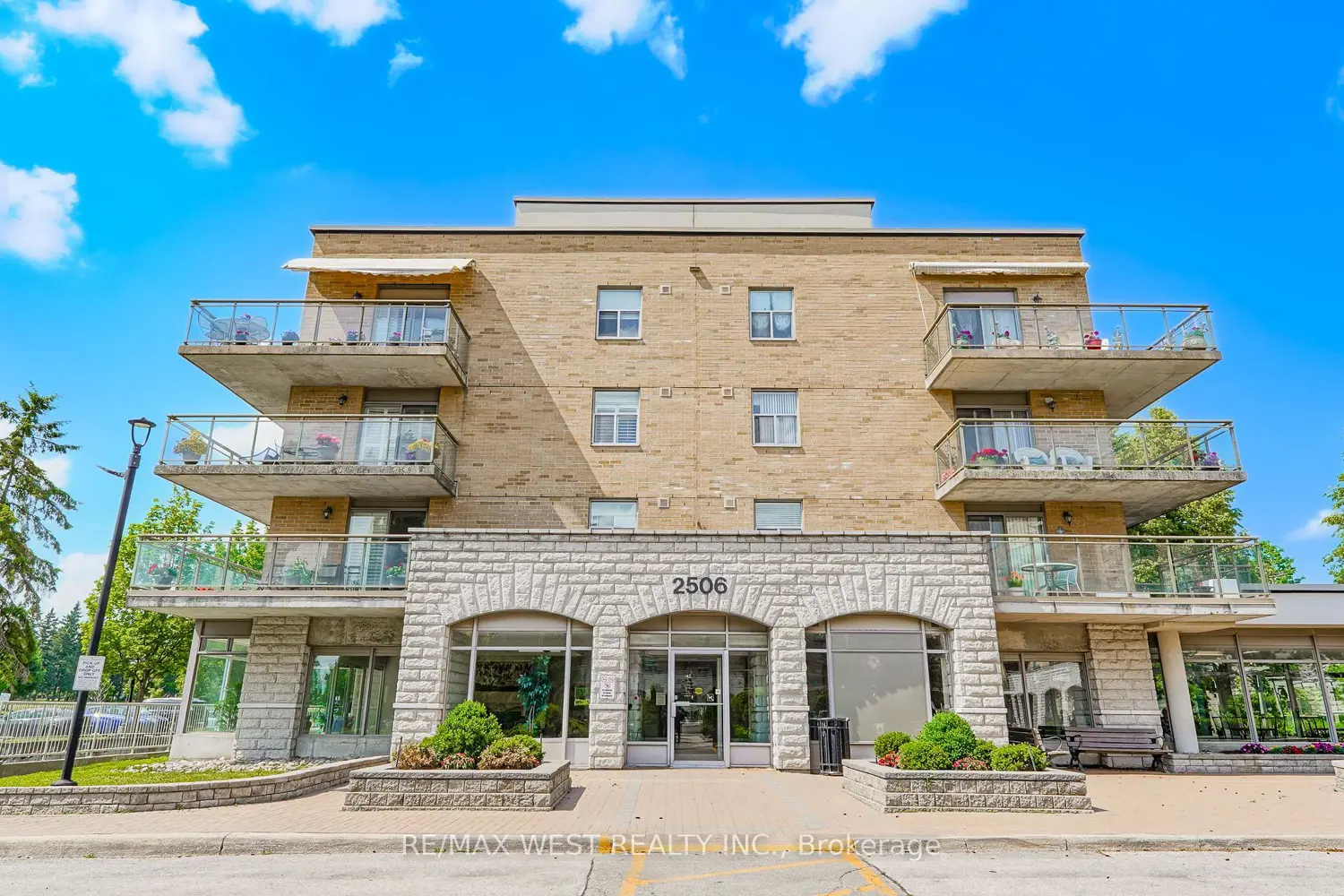 2506 Rutherford Road 414