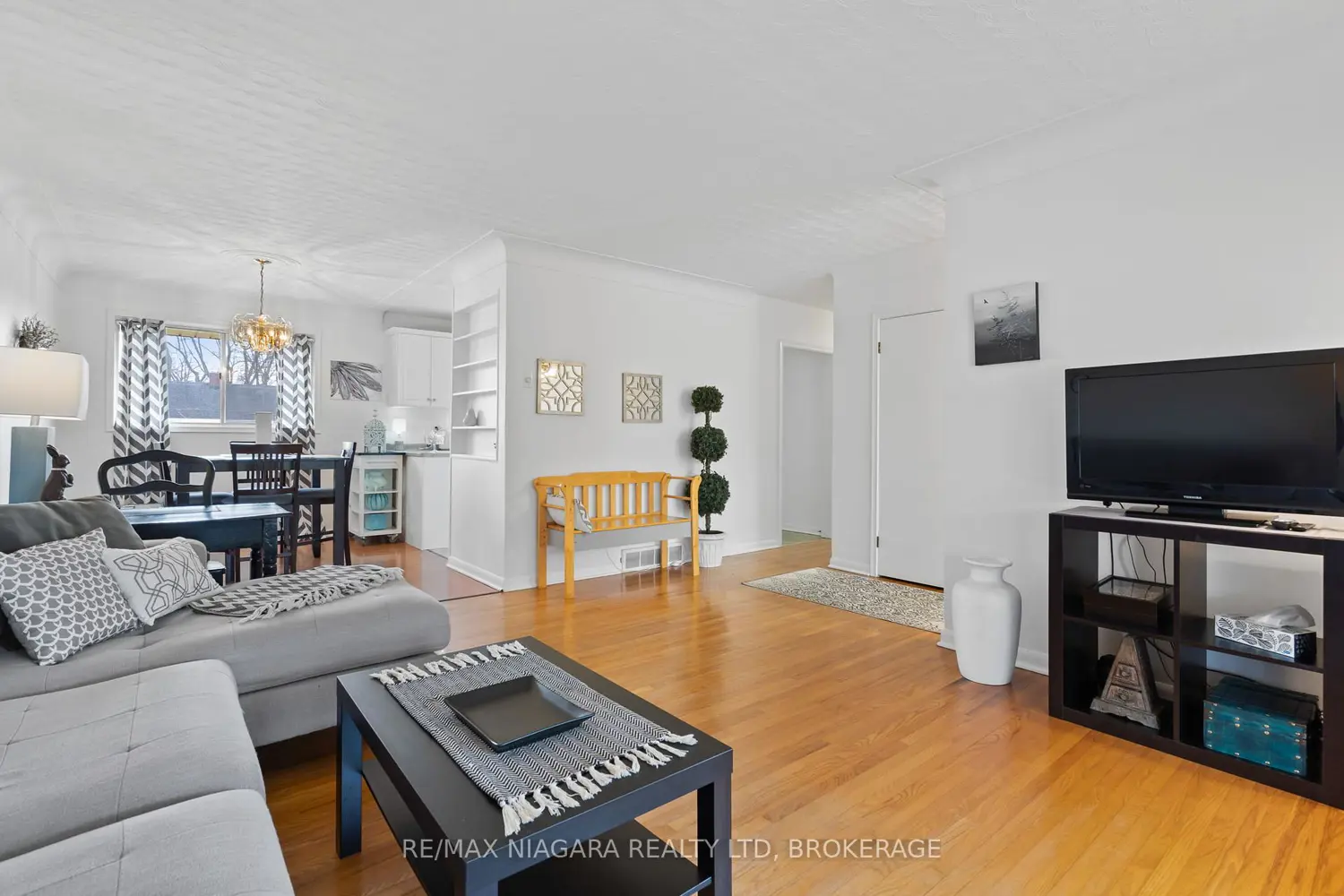 13 Ridgewood Avenue photo 2