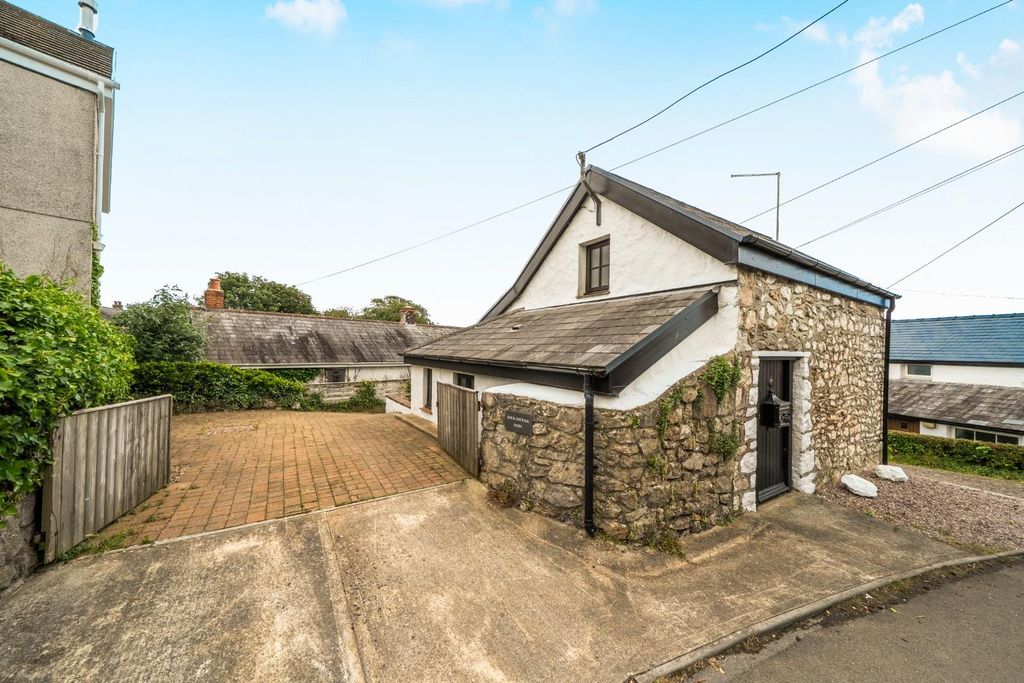 1 bed detached house for saleHorton, Gower, Swansea SA3