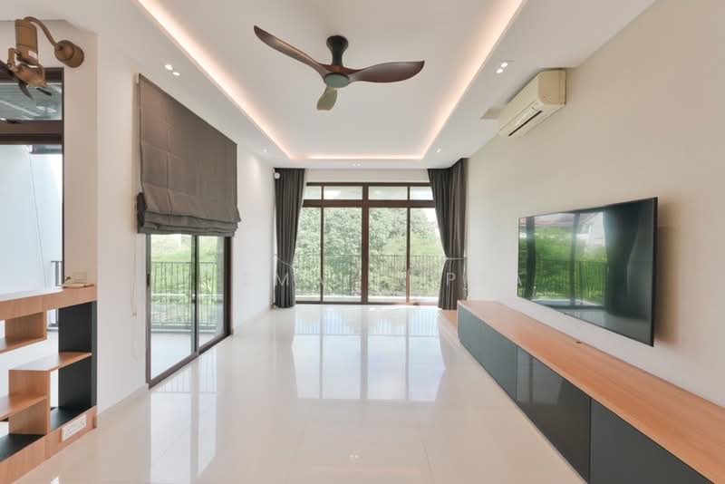70 West Coast Road photo 4