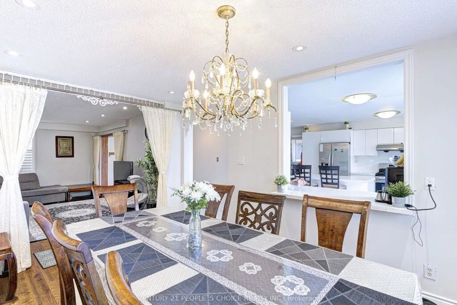 103 Whitchurch Mews photo 5