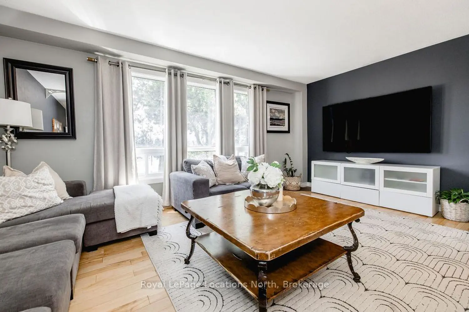 493 Ontario Street photo 4