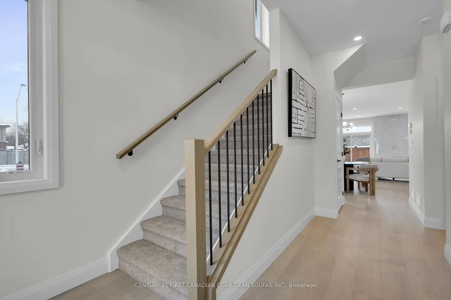 795 Catalpa Square