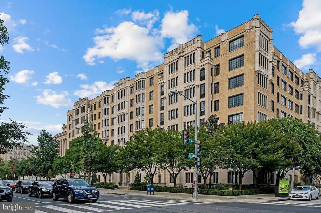 1701 16th Street NW Unit 211, Washington, DC 20009 photo 2