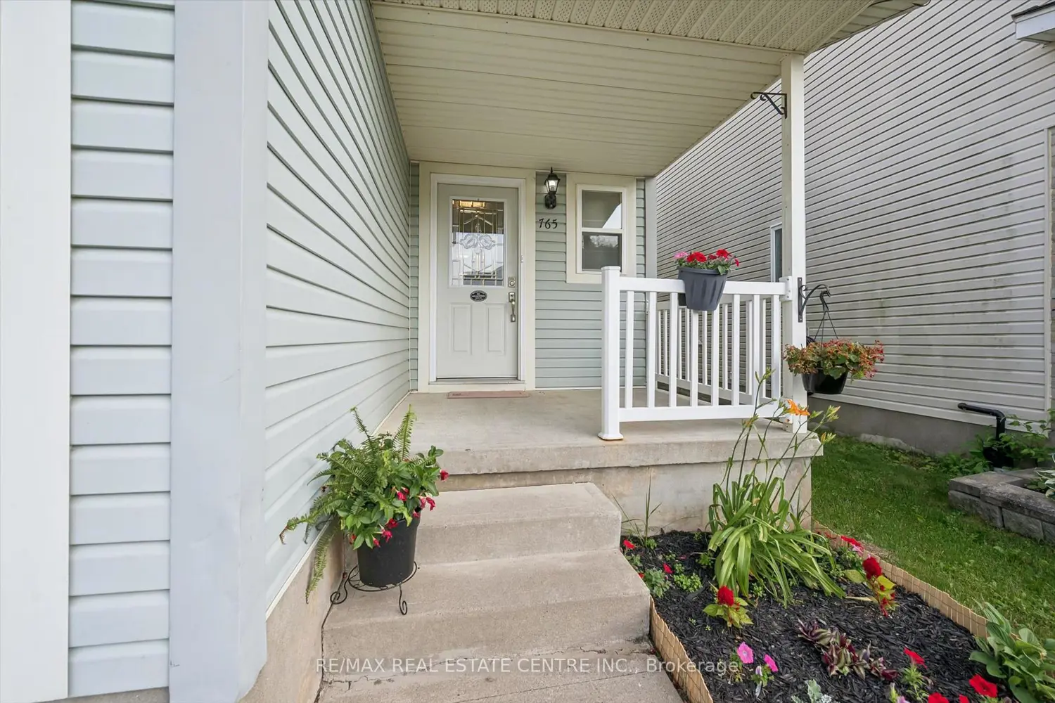 765 Angler Way photo 3