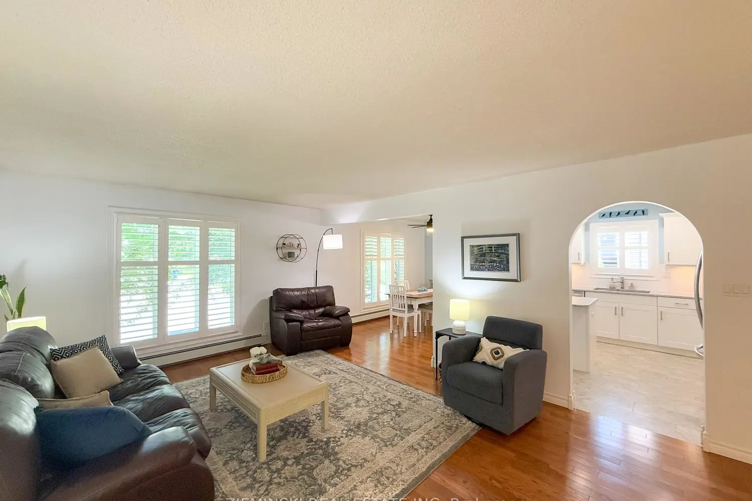 199 Clement Avenue photo 4