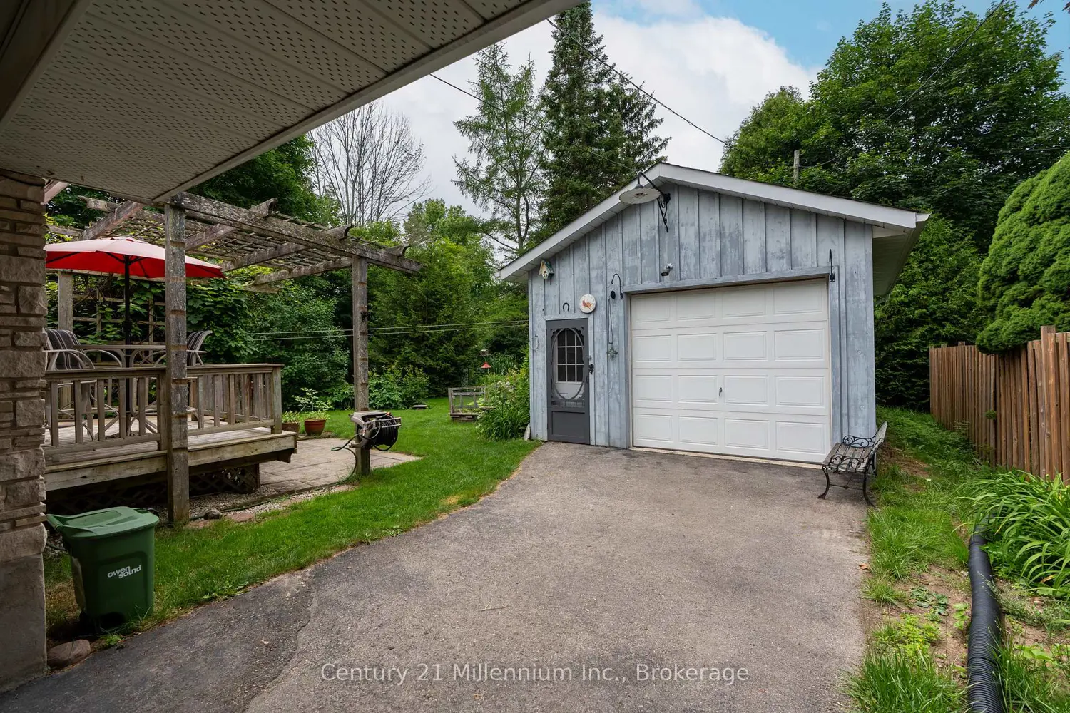 128 7Th Avenue photo 4