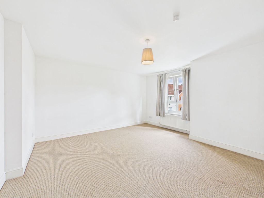 2 bed flat for saleCypress Lane, Hamilton ML3 photo 2