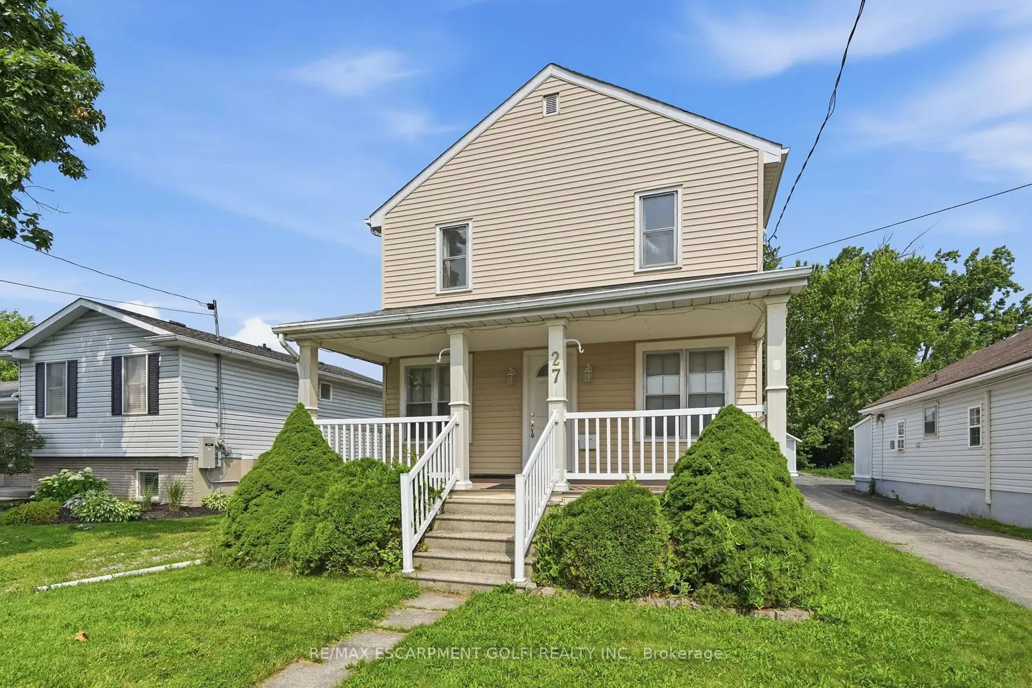 27 Drummond Crescent