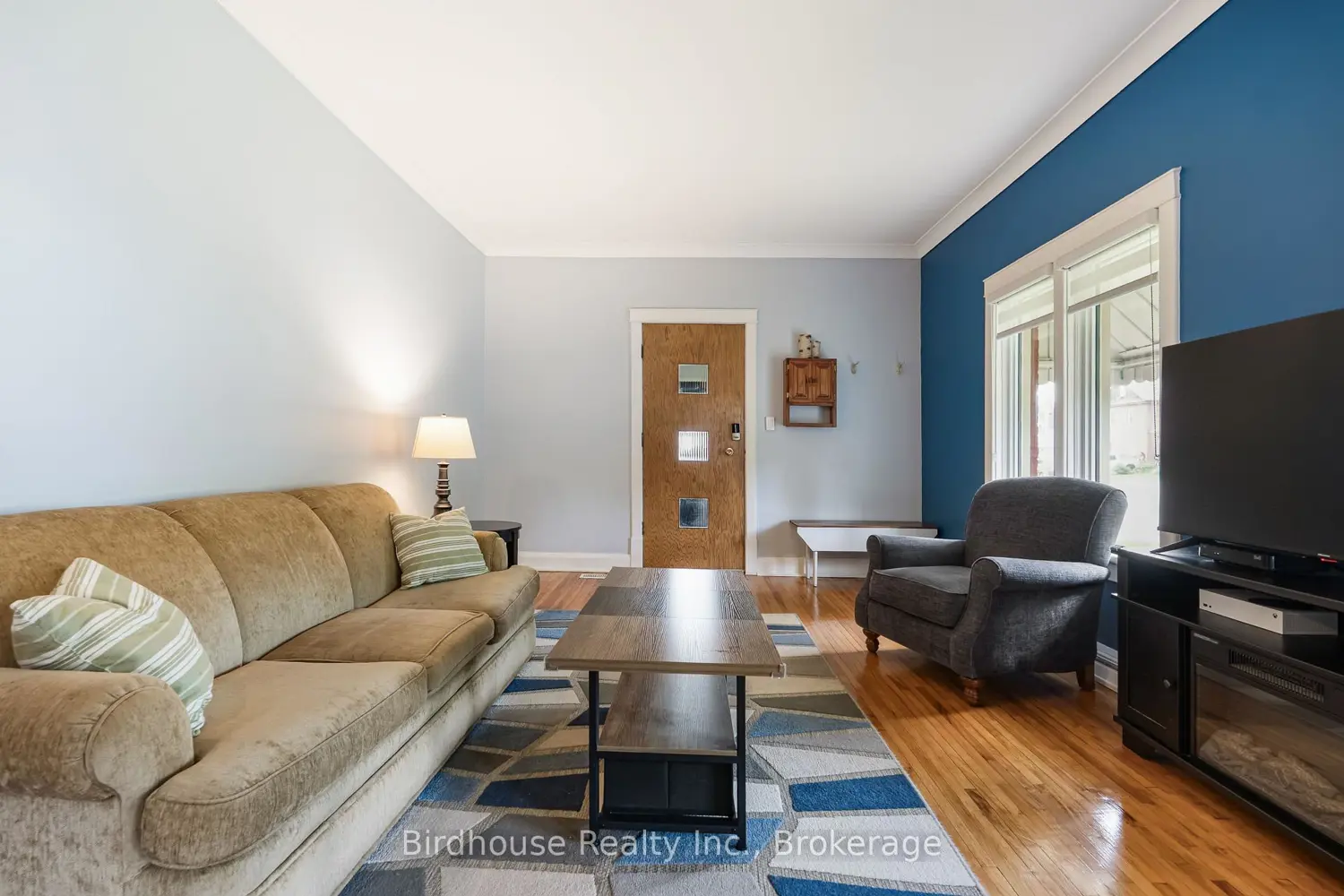60 Wellington Street photo 4