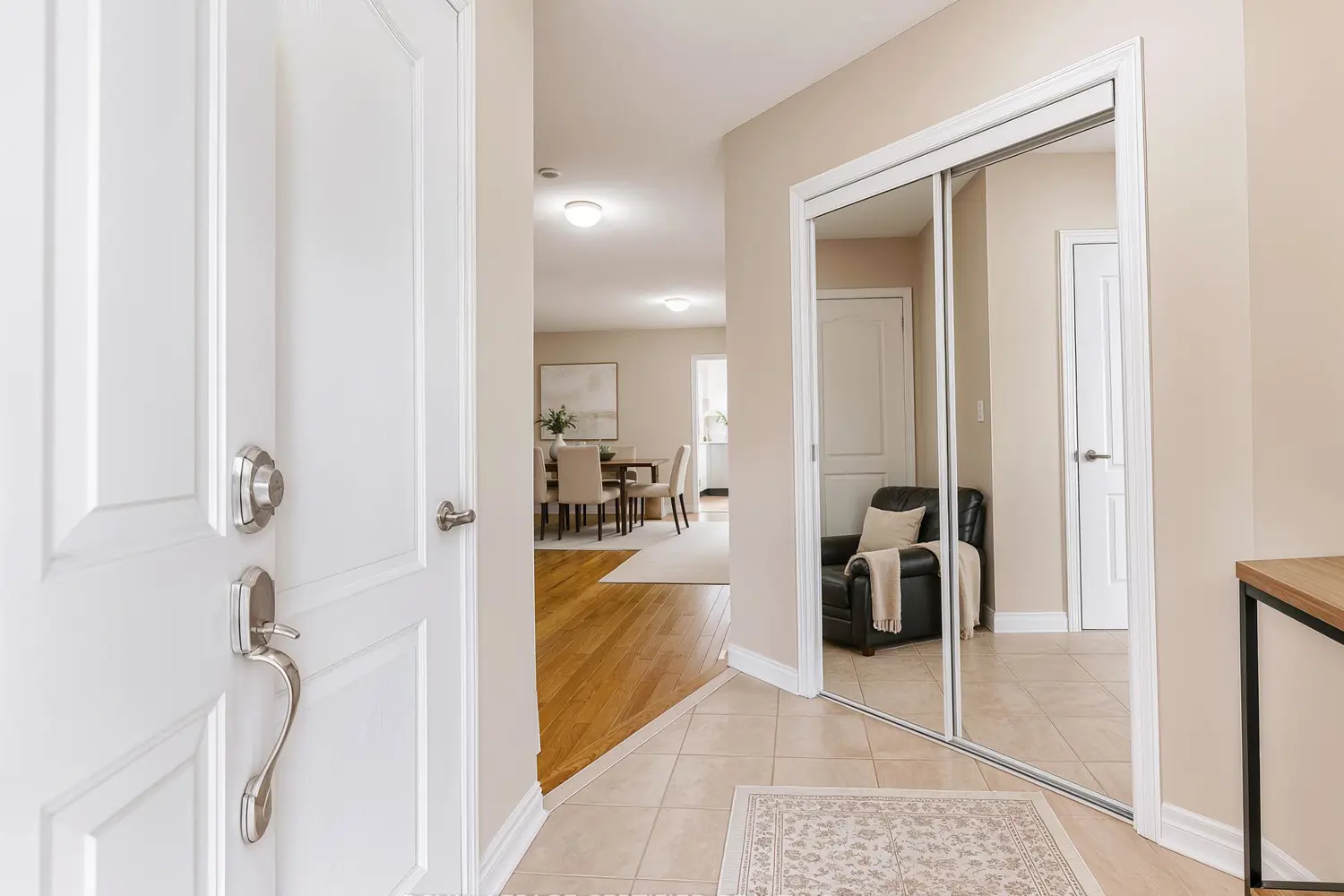 7177 Village Walk photo 4