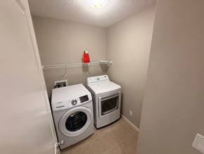 4 Evansborough Common Northwest, Calgary, AB, T3P 1B1 photo 2