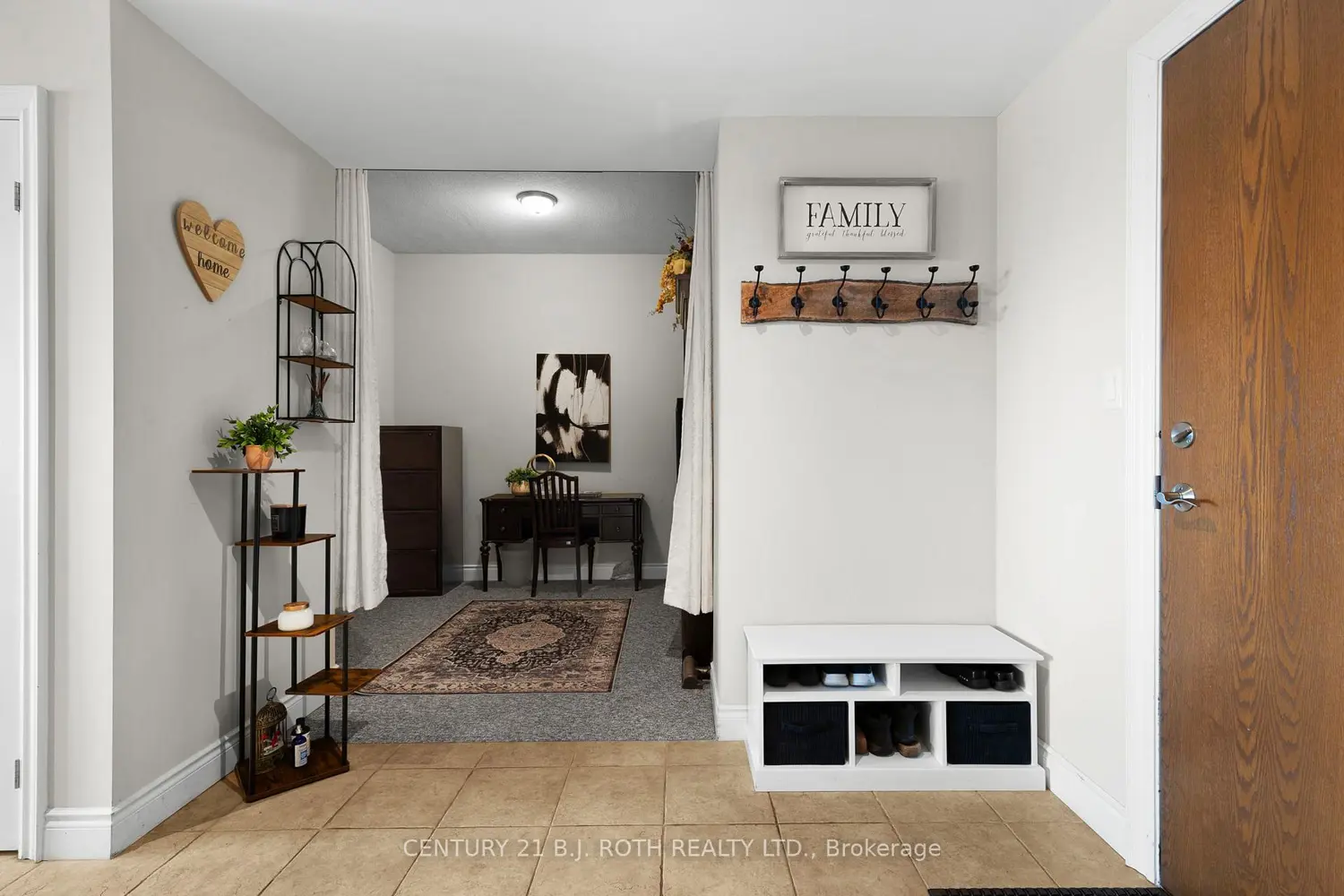 37 Ellen Street 1310 photo 3