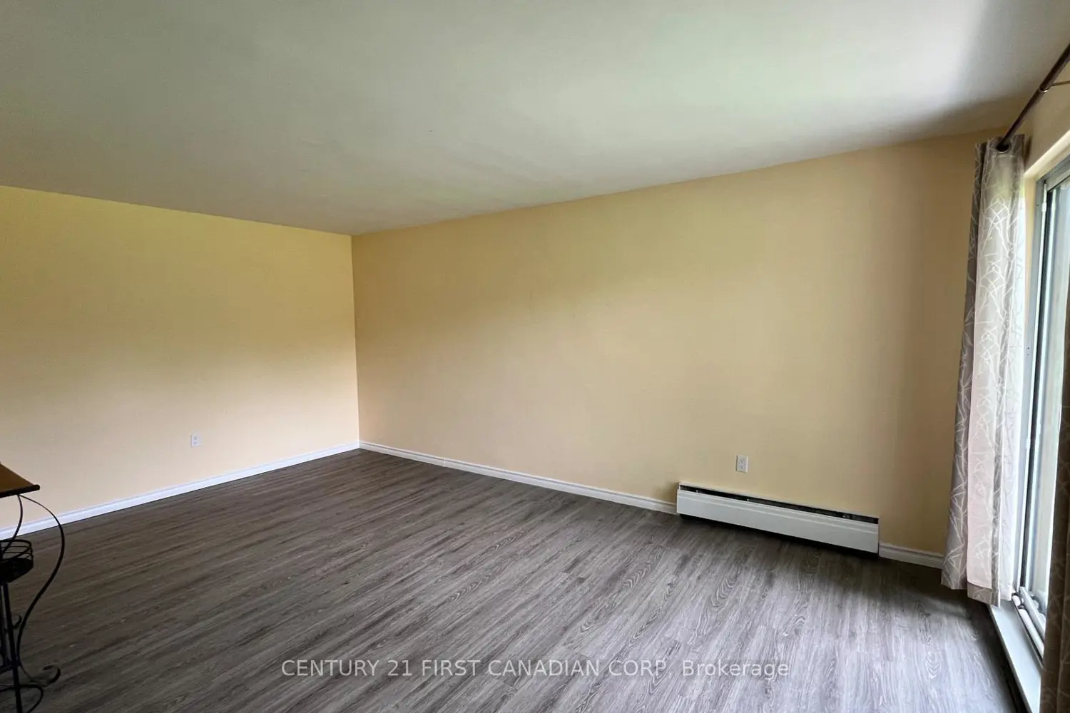 1830 Dumont Street 207 photo 2