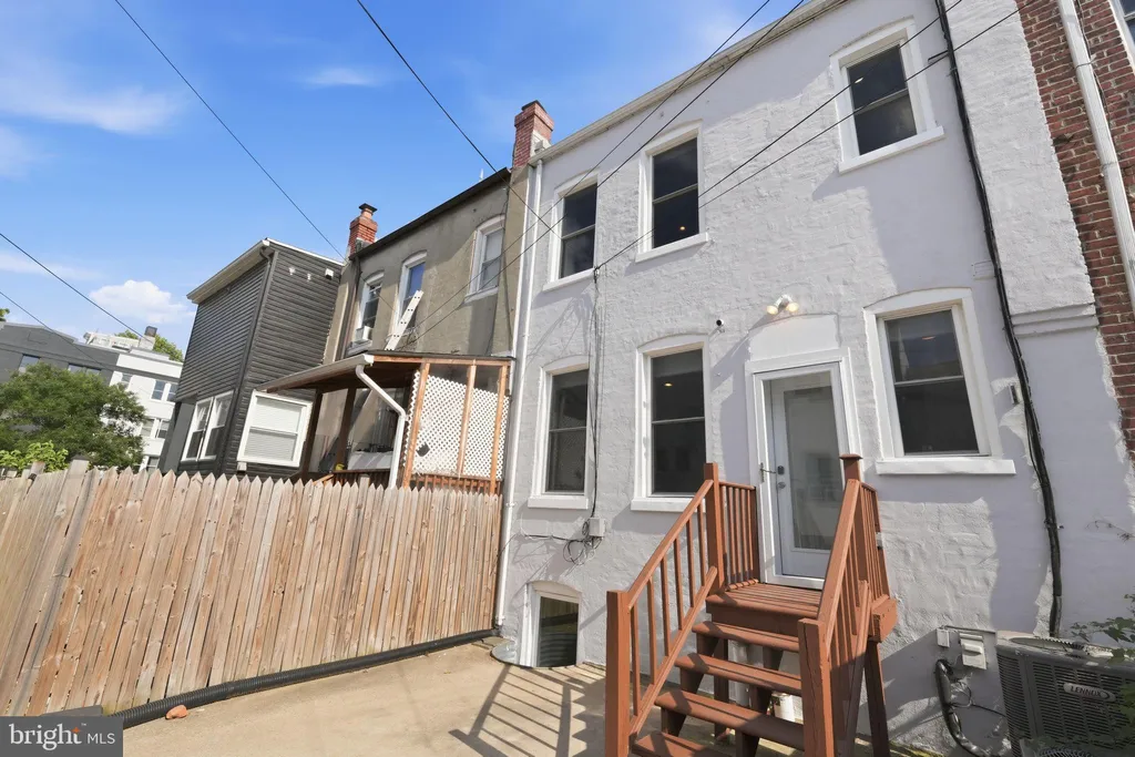 1005 Irving Street NW, Washington, DC 20010
