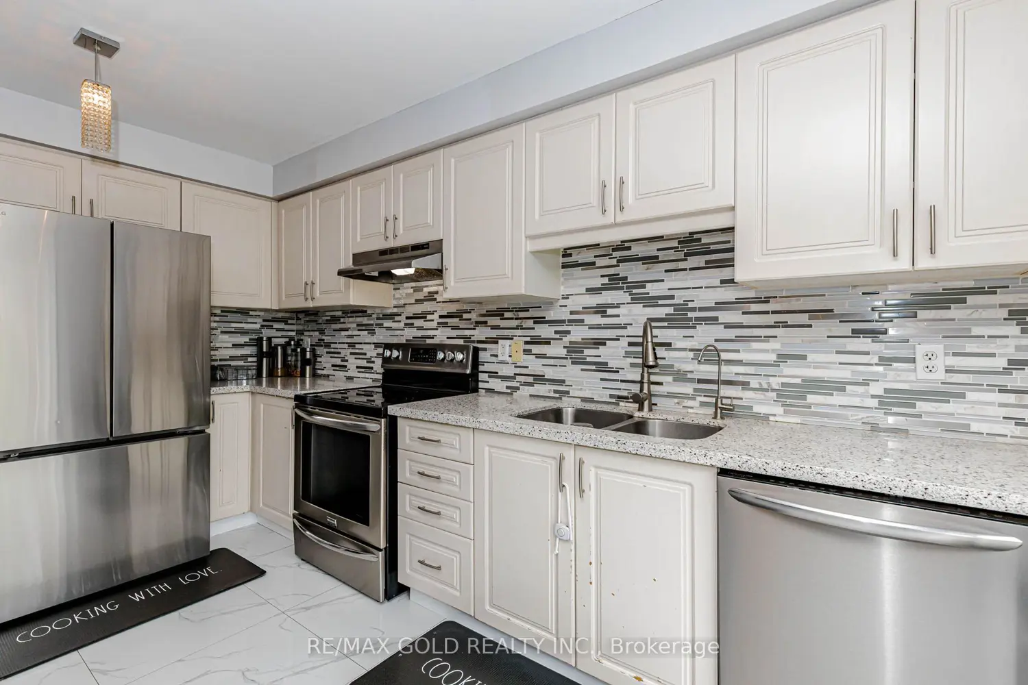 118 Albright Road photo 3