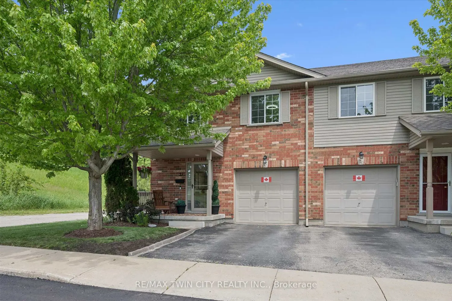30 Bryan Court 27