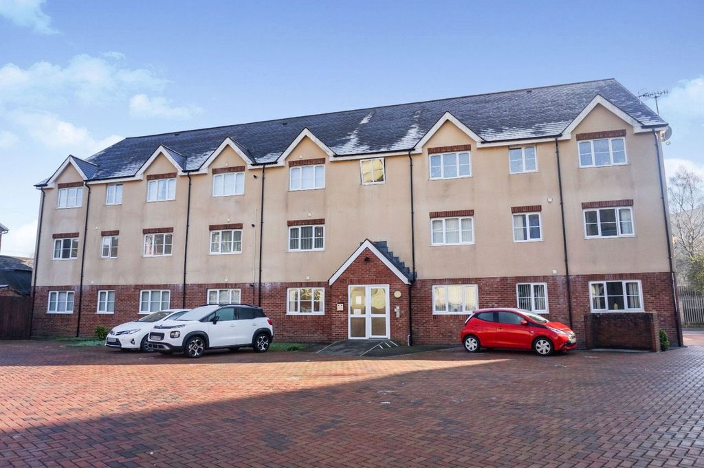 1 bed flat for saleJunction Court Apartments, Station Road, Abercynon, Mountain Ash CF45