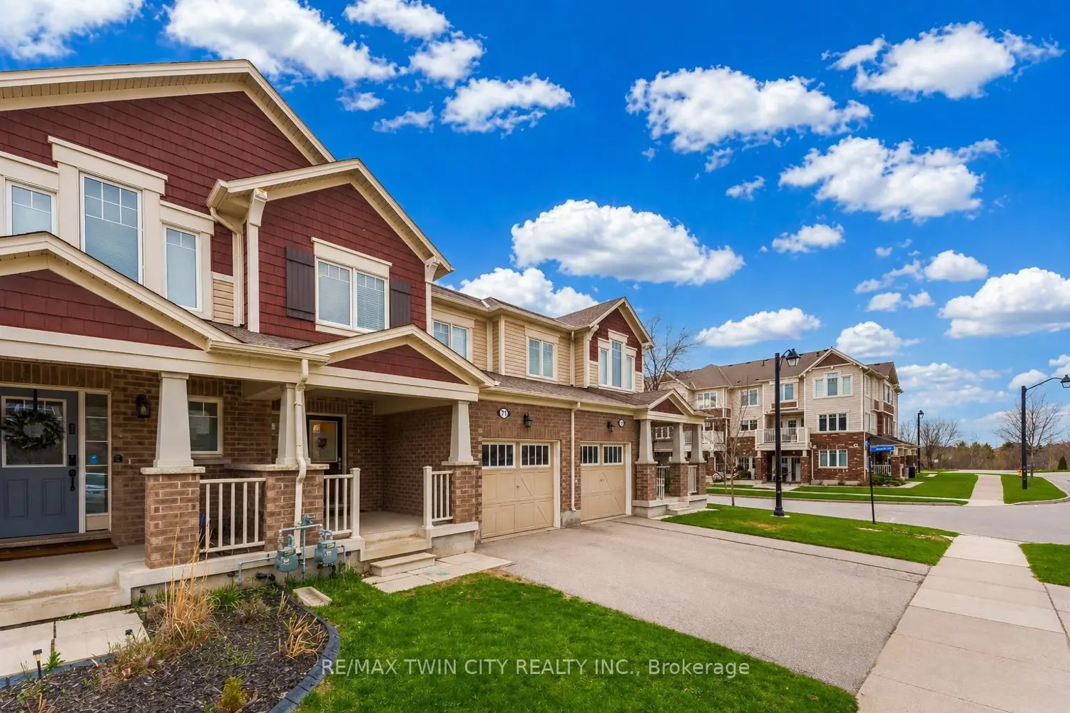 71 Glenvista Drive photo 2