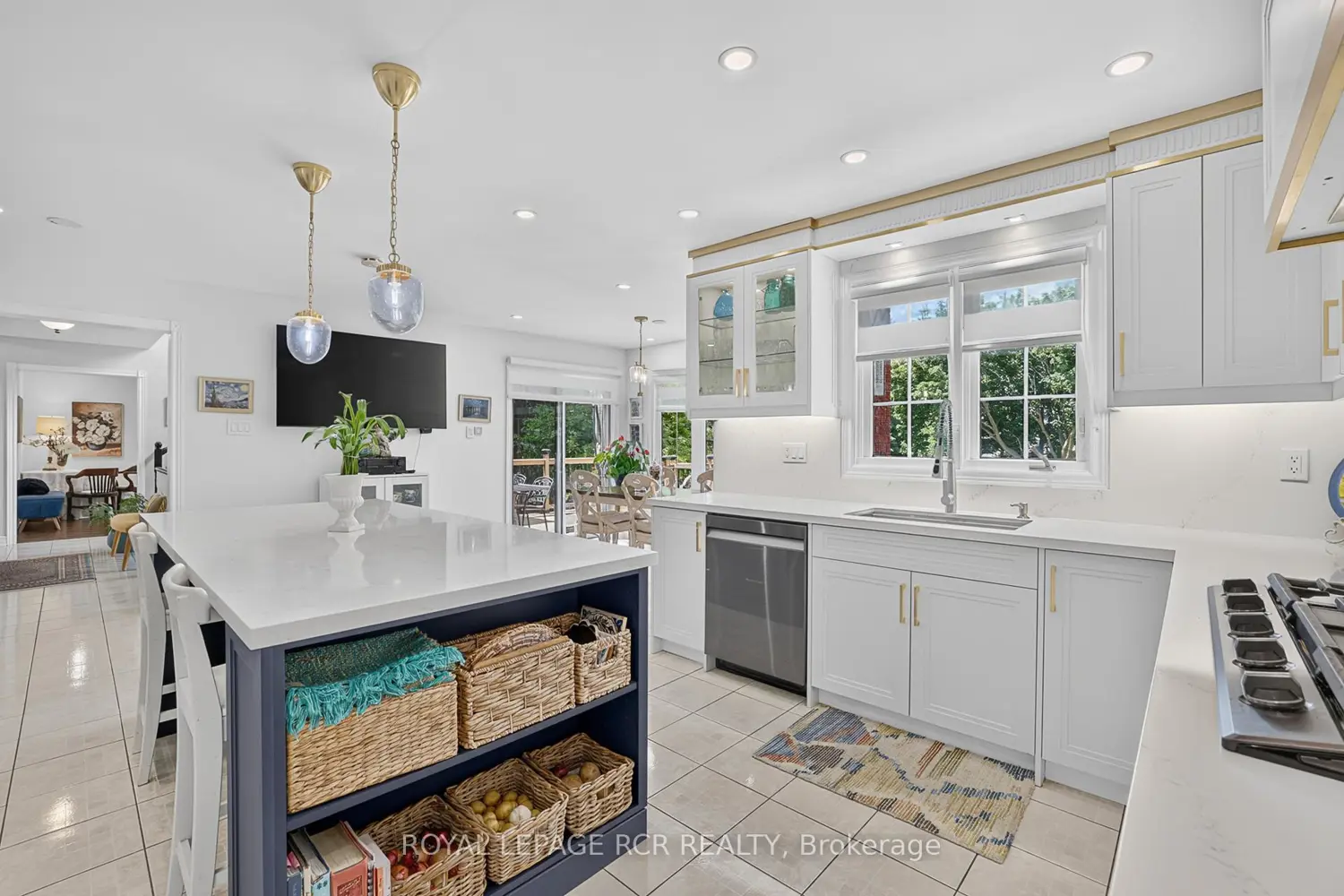 713 Exceller Circle photo 2