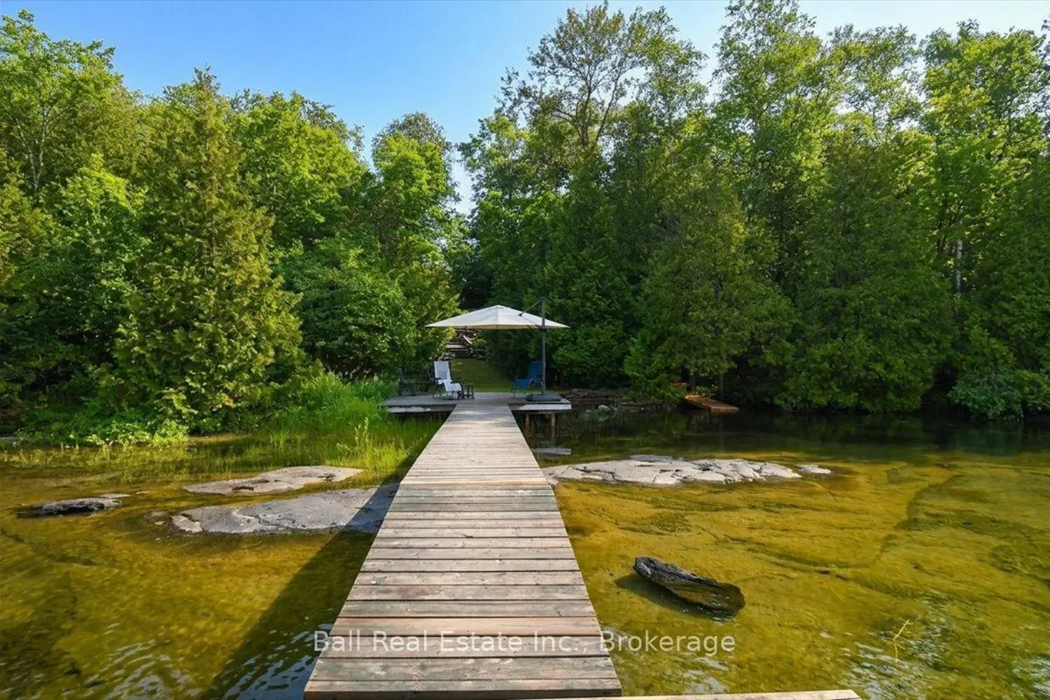 240 Stringer Drive photo 4