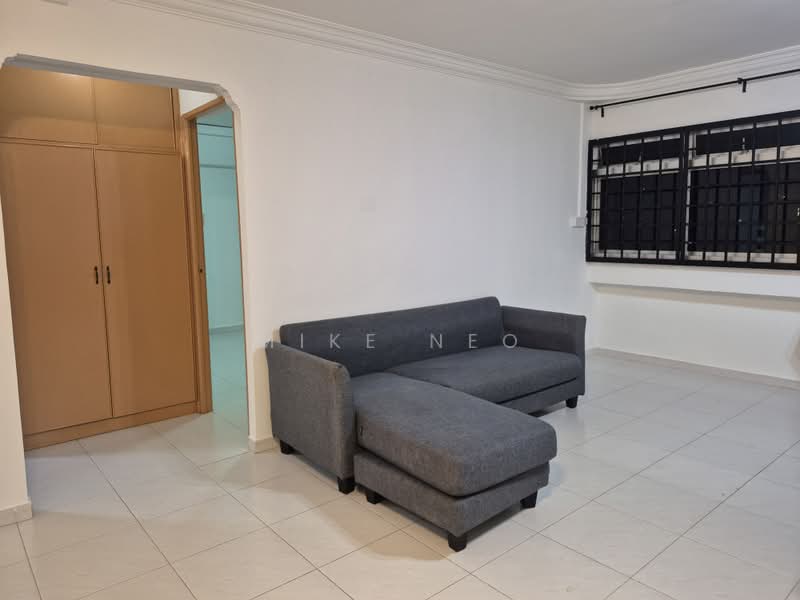 573 Pasir Ris Street 53 photo 2