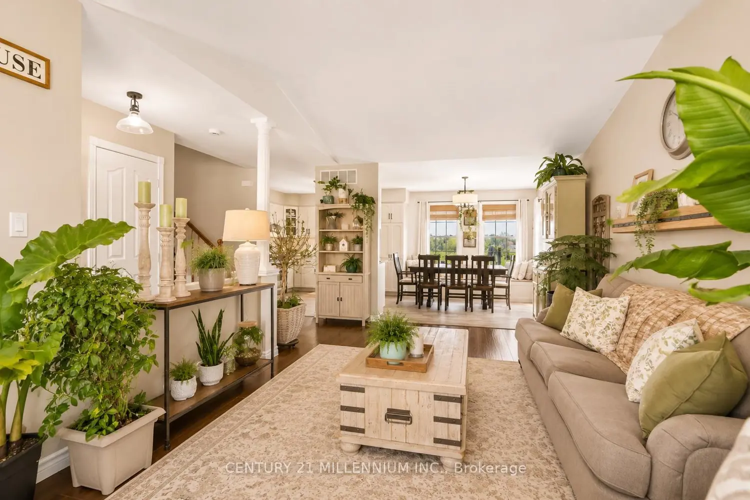 1100 Walker Street photo 4